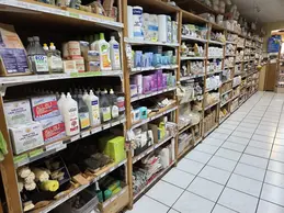 3-biocoop-manosque-le-ble-en-herbe-magasin-bio-lessive-produit-entretien-maison.webp